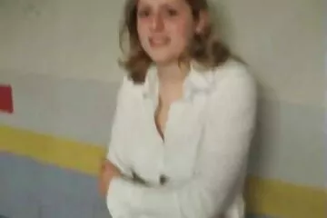 Könnyű öklözés bemelegítéshez és ingyen családi pornó fényes barna szopáshoz.